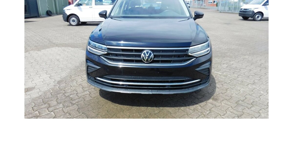 VW Tiguan 1.5 Basis Klima TSI Navi 28.800 km 23.990 &euro; Vordorf 38533