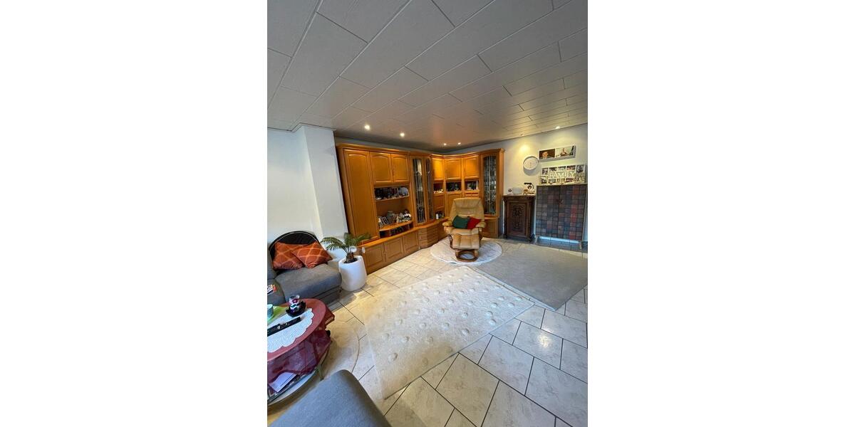 Einfamilienhaus Sickte - 7 Zimmer, 130 m&sup2;, 275.000&euro; | Angebot:25839981