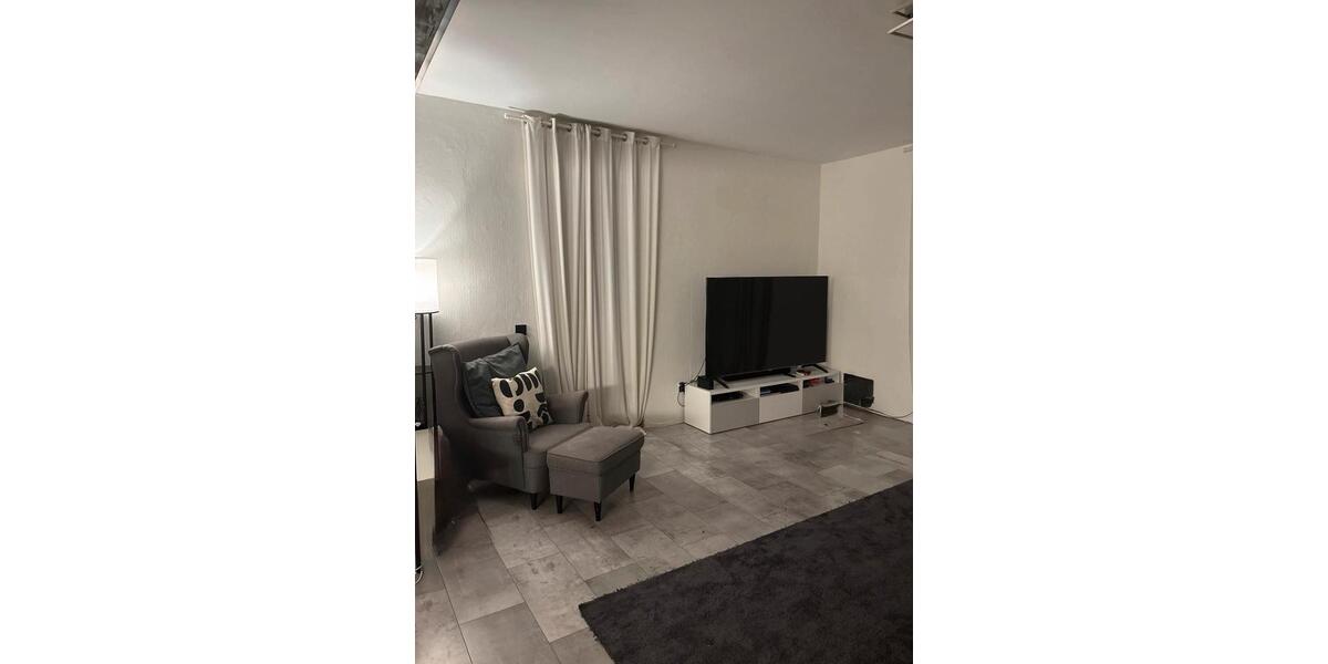 Etagenwohnung Schwülper - 6 Zimmer, 183 m&sup2;, 1.500&euro; | Angebot:25658693