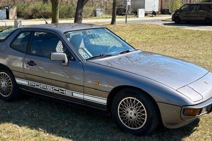 Porsche 924