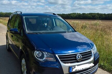 VW Touran 234.000 km 3.650 &euro; Lehre 38165
