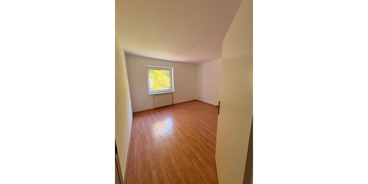 Erdgeschoßwohnung Wolfsburg Almke - 4 Zimmer, 118 m&sup2;, 1.200&euro; | Angebot:26409835