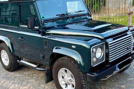 Land Rover Defender 52.800 km 45.900 &euro; Braunschweig 38106