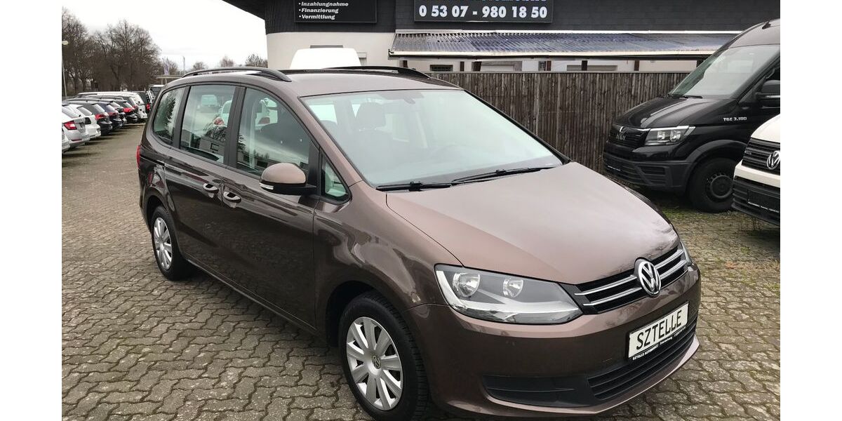 VW Sharan 208.261 km 7.999 &euro; Braunschweig 38110