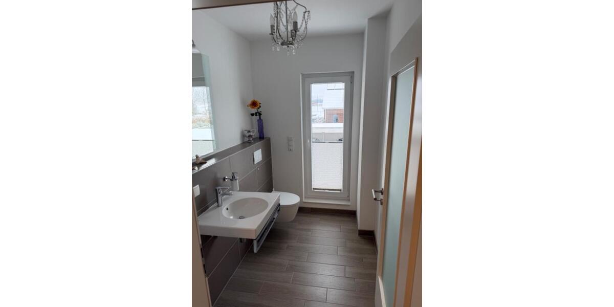 Etagenwohnung Schwülper - 3 Zimmer, 100 m&sup2;, 1.350&euro; | Angebot:24848550