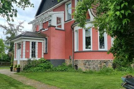 Haus Grasleben - 7 Zimmer, 250 m&sup2;, 449.500&euro; | Angebot:25561113
