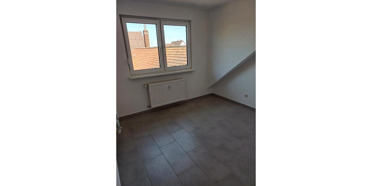 Dachgeschoßwohnung Rühen - 2 Zimmer, 56 m&sup2;, 460&euro; | Angebot:26498283