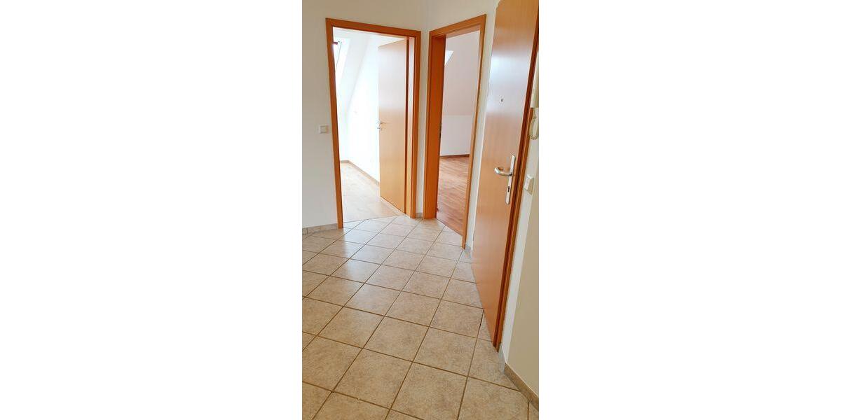 Dachgeschoßwohnung Wolfsburg Alt-Wolfsburg - 4 Zimmer, 103 m&sup2;, 980&euro; | Angebot:26136399
