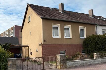 Haus Oebisfelde-Weferlingen Weferlingen - 5 Zimmer, 95 m&sup2;, 150.000&euro; | Angebot:26255896