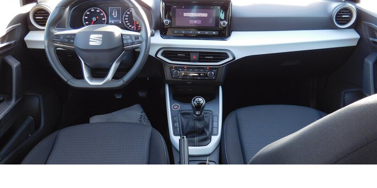 Seat Arona 1.0 Style TSI BMT Klima Radio LED Alu 7.800 km 16.690 &euro; Vordorf 38533
