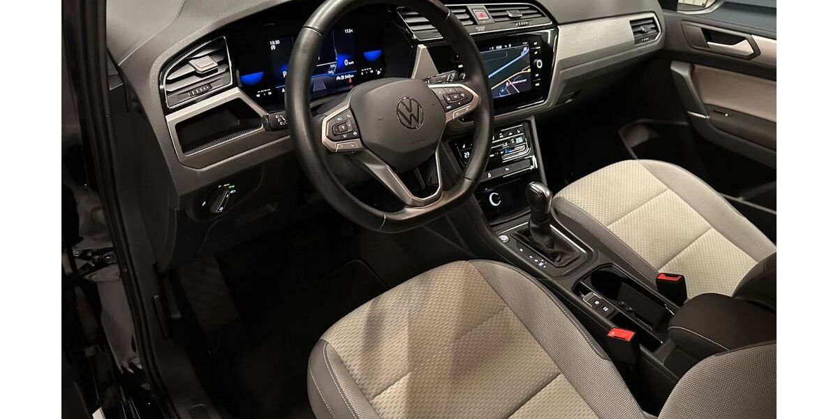 VW Touran 20.000 km 29.890 &euro; Helmstedt 38350