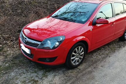 Opel Astra 283.000 km 2.500 &euro; tülau 38474