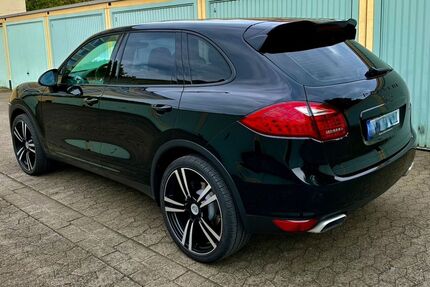 Porsche Cayenne 218.000 km 17.999 &euro; Braunschweig 38112