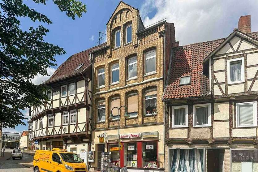 Haus zum Kaufen in Helmstedt 99.700 € 150.2 m²