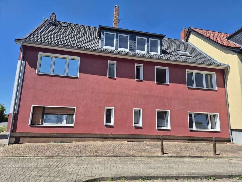 Haus zum Kaufen in Schöningen 450.000 € 300 m²