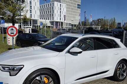 Audi e-tron 103.867 km 29.949 &euro; Wolfsburg 38446