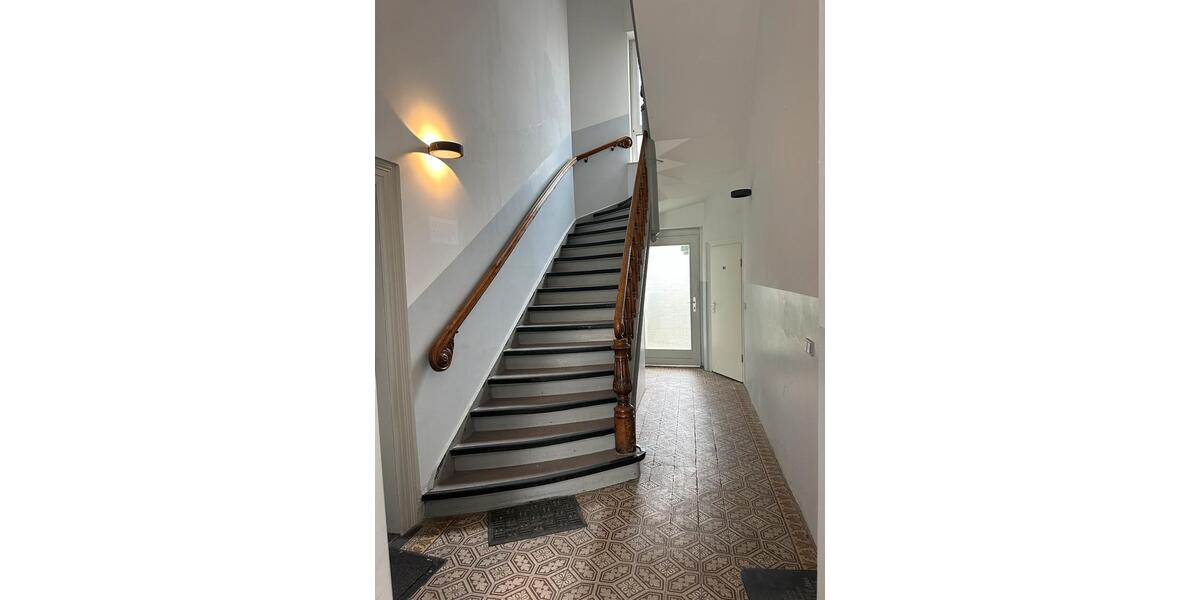 Etagenwohnung Braunschweig - 5 Zimmer, 126 m&sup2;, 1.150&euro; | Angebot:26561236