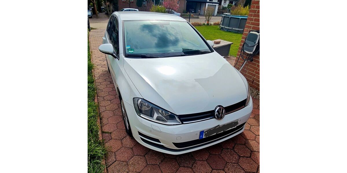 VW Golf 142.000 km 9.900 &euro; Lehre 38165