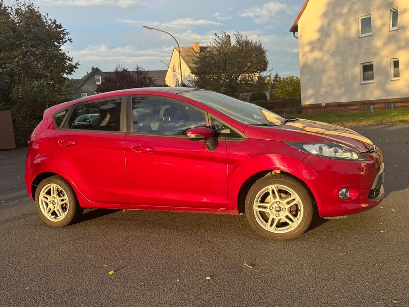 Ford Fiesta 93.000 km 4.800 € Braunschweig 38110