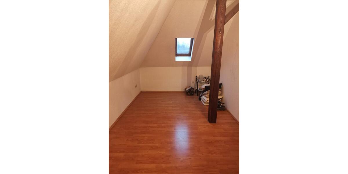 Dachgeschoßwohnung Braunschweig Lehndorf-Watenbüttel - 1 Zimmer, 32 m&sup2;, 530&euro; | Angebot:26249583