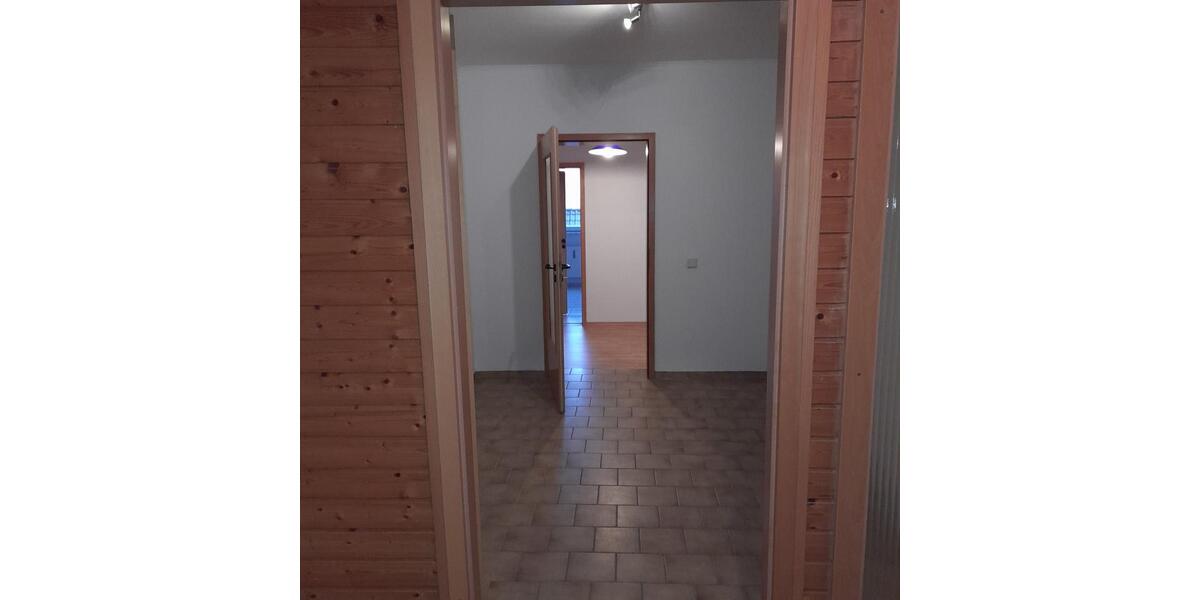 2 - Zimmer Wohnung in Wolfsburg - Nordsteimke 70 qm 1.OG. Altbau 1 zimmer