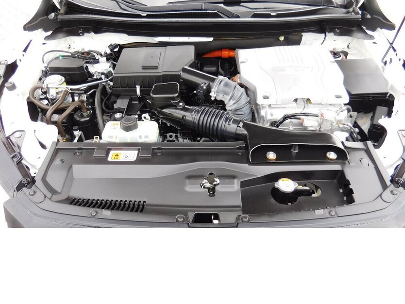 Eclipse Cross PLUG-IN Benzin/Elektro HYBRID Navi