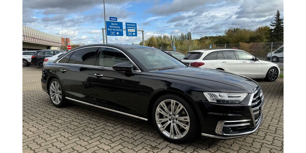 Audi A8 272.000 km 34.990 &euro; Braunschweig 38122