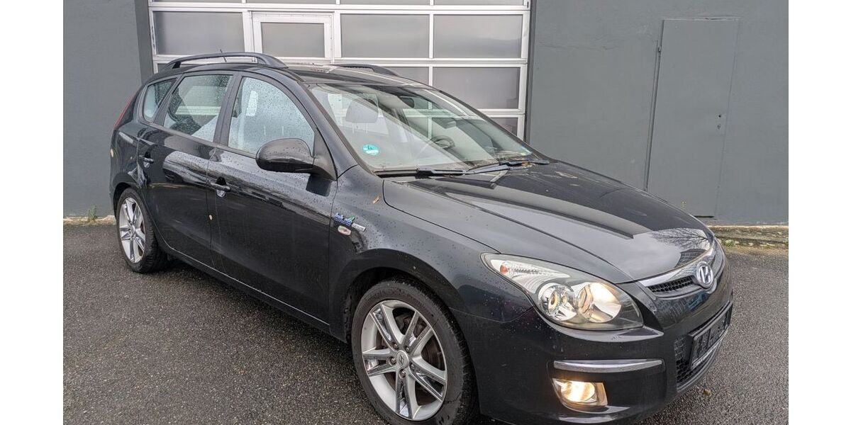 Hyundai i30 221.185 km 2.990 € Braunschweig 38112