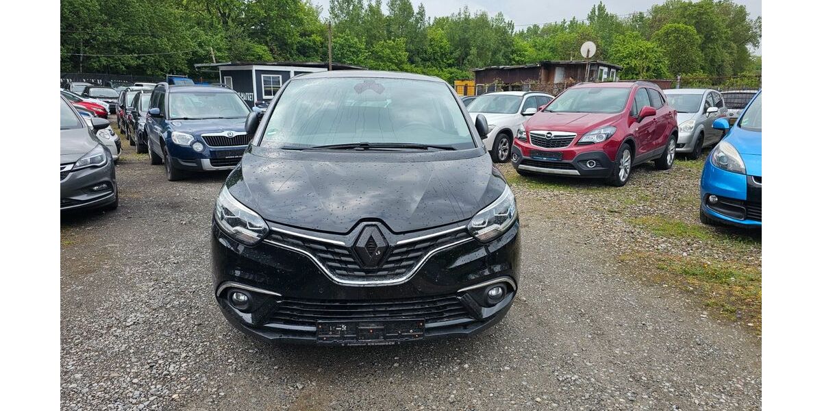 Renault Scenic 97.697 km 11.490 &euro; Braunschweig 38120