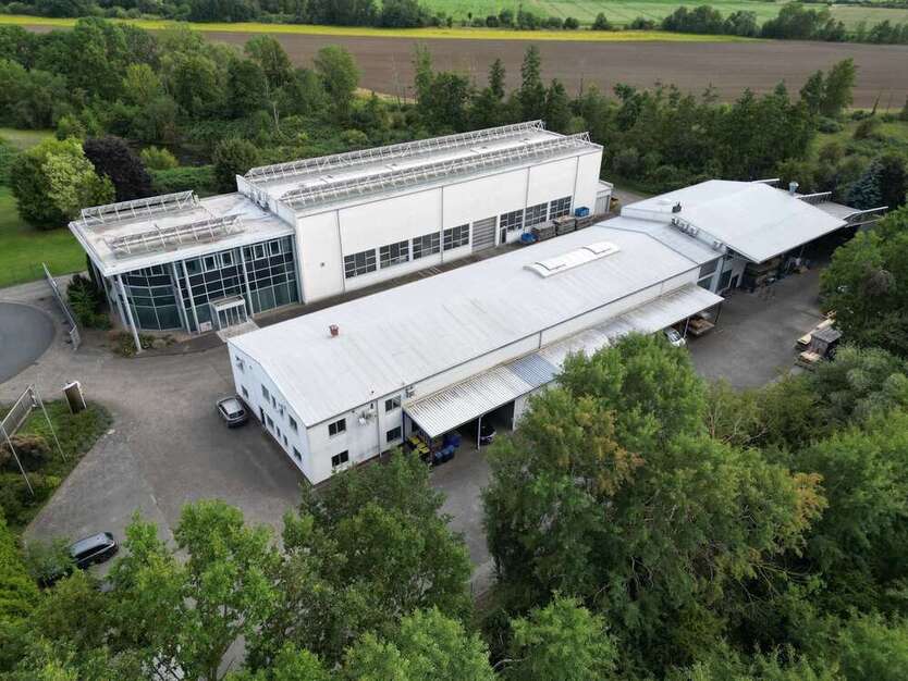 Halle in Oebisfelde 2.625.000 € 2827.4 m²