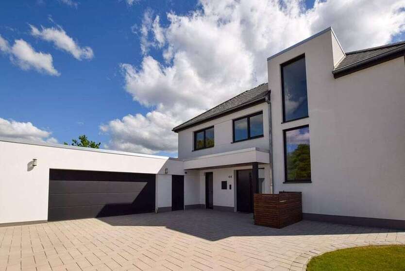 Haus zum Kaufen in Hoitlingen 714.000 € 261 m²