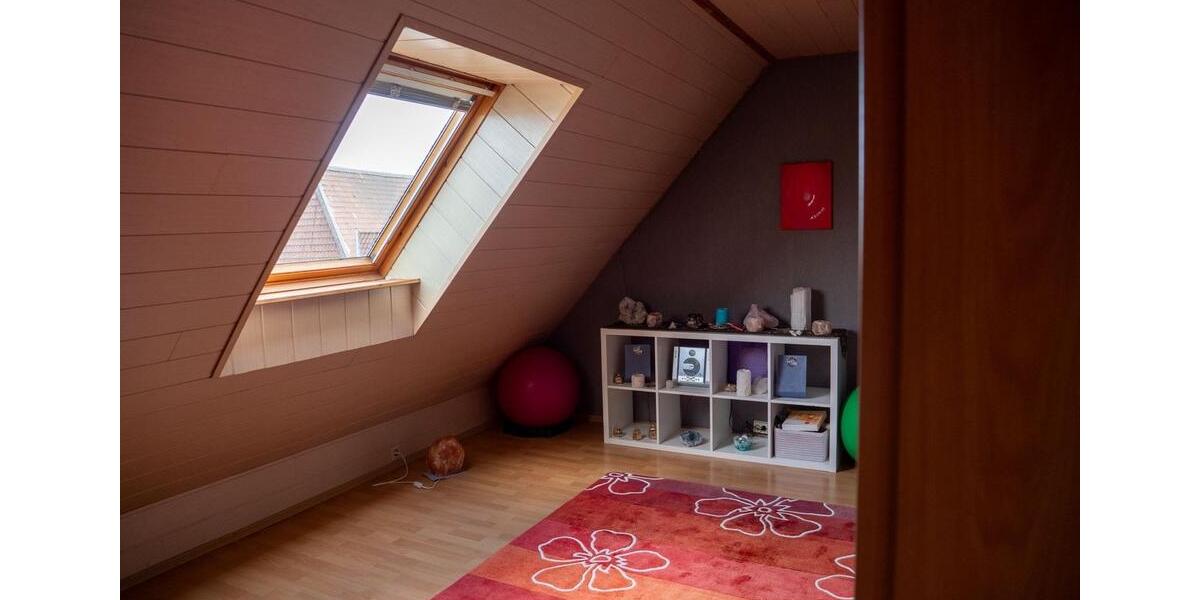 Doppelhaushälfte Wolsdorf - 7 Zimmer, 170 m&sup2;, 235.000&euro; | Angebot:26442480