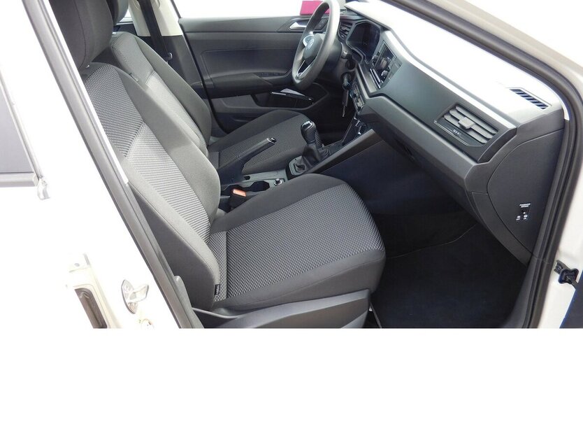 VW Taigo 1.0 TSI BMT Klima LED Navi 27.600 km 16.690 € Vordorf 38533