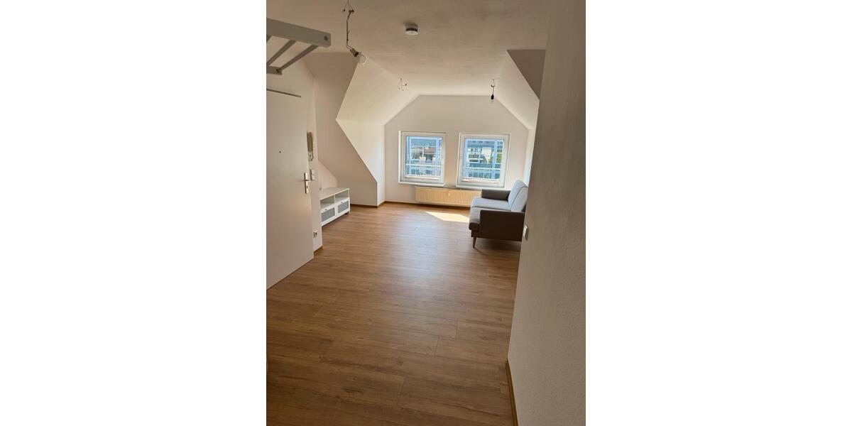 Dachgeschoßwohnung Braunschweig - 2 Zimmer, 54 m&sup2;, 600&euro; | Angebot:26308982