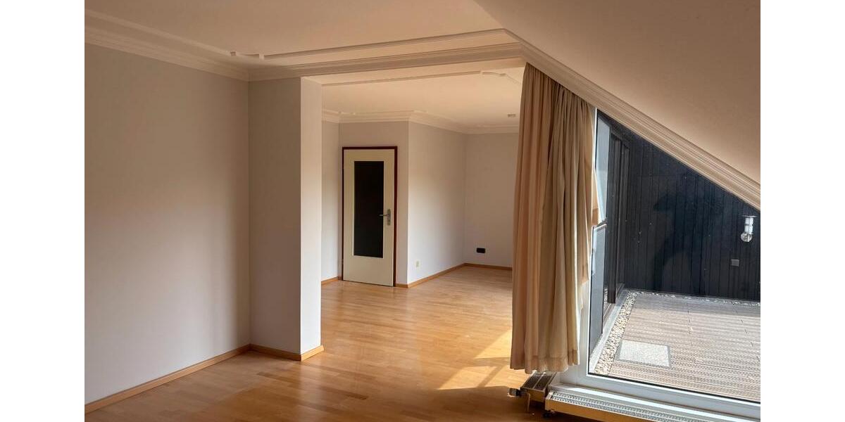 Dachgeschoßwohnung Wolfsburg Detmerode - 2.5 Zimmer, 74 m&sup2;, 650&euro; | Angebot:26679205