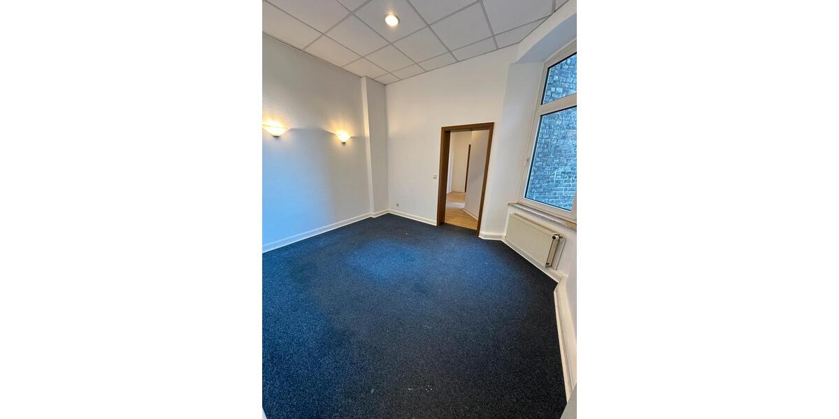 Etagenwohnung Braunschweig - 5 Zimmer, 129 m&sup2;, 1.250&euro; | Angebot:26321682