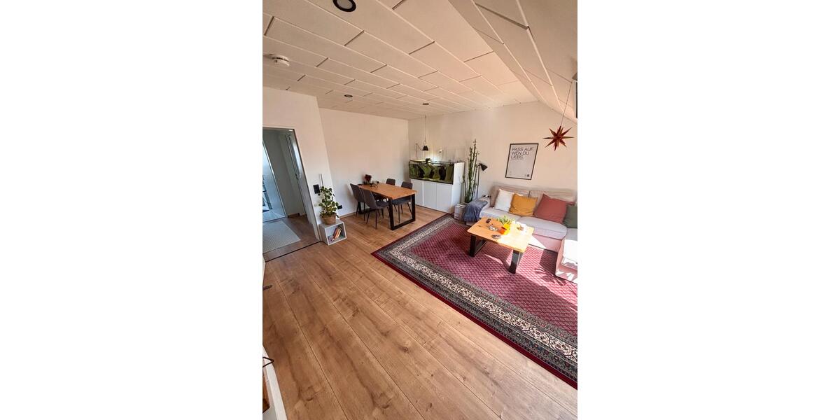 Dachgeschoßwohnung Lehre - 2 Zimmer, 75 m&sup2;, 730&euro; | Angebot:26330383