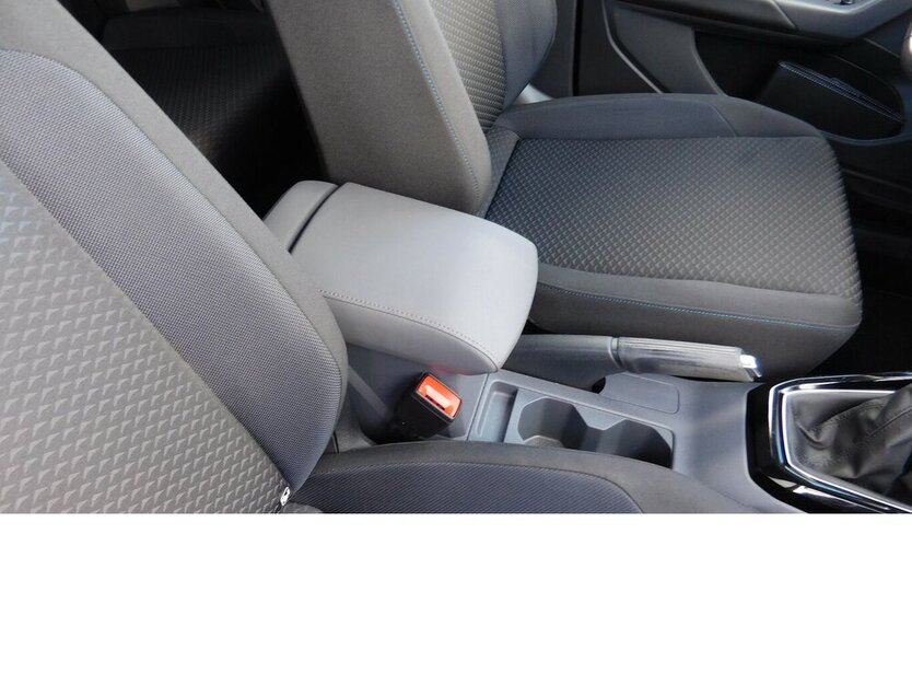 VW T-Cross 1.0 Life United BMT TSI Klima Navi 10.100 km 17.990 € Vordorf 38533