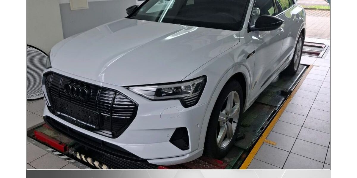Audi e-tron 14.000 km 30.970 &euro; Helmstedt 38350
