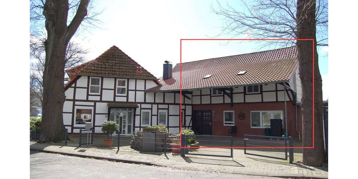 Einfamilienhaus Volkse Volkse - 6 Zimmer, 260 m&sup2;, 1.200&euro; | Angebot:26749347