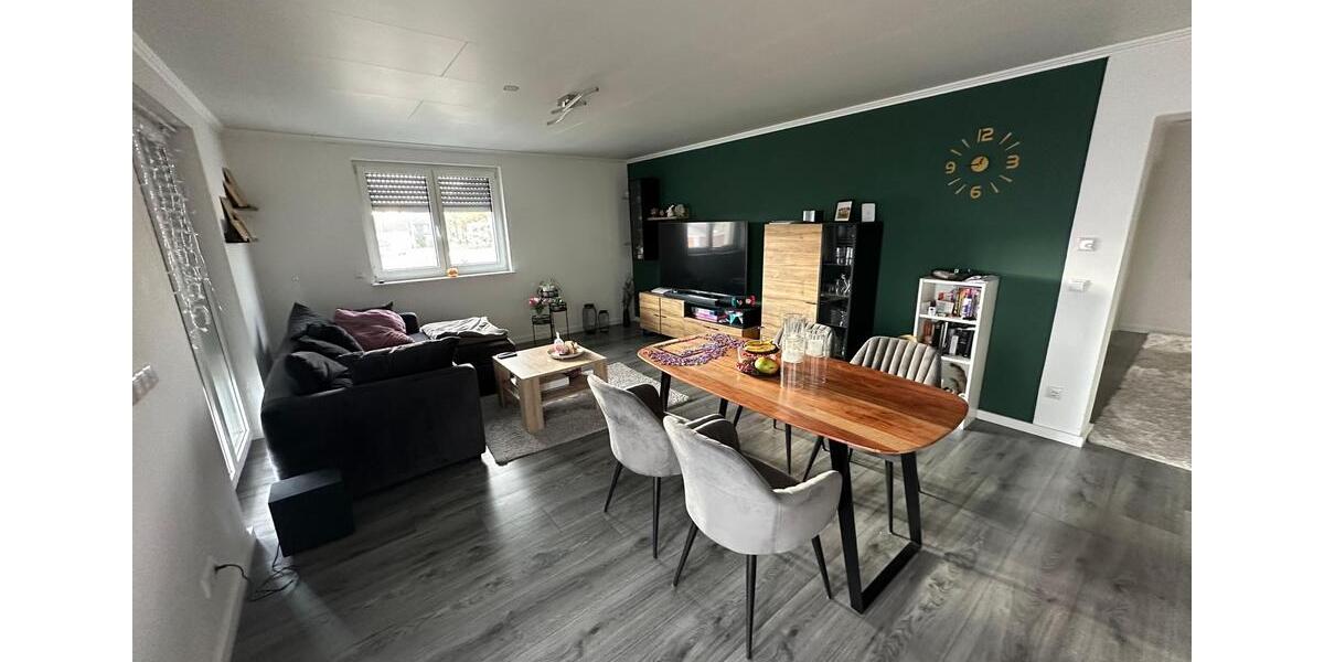 Etagenwohnung Wesendorf - 3 Zimmer, 86 m&sup2;, 800&euro; | Angebot:26049041