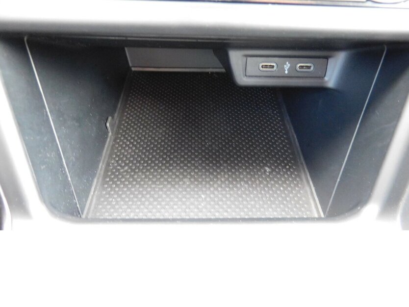 VW Taigo 1.0 TSI BMT Klima LED Navi 27.600 km 16.690 € Vordorf 38533
