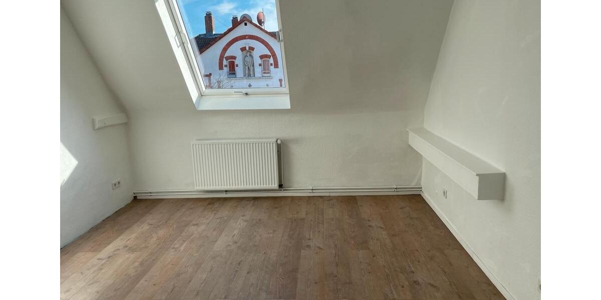 Dachgeschoßwohnung Braunschweig Lehndorf-Watenbüttel - 3 Zimmer, 58 m&sup2;, 580&euro; | Angebot:25598438