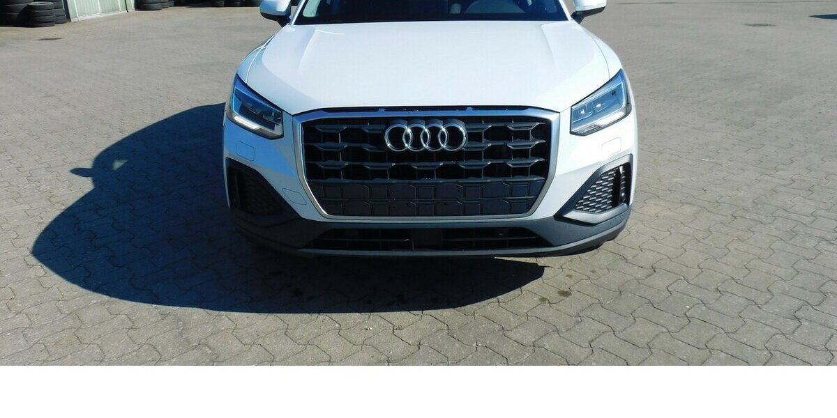Audi Q2 30 1.0 TFSI BMT Navi Klima ALU 21.100 km 20.990 € Vordorf 38533