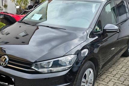 VW Touran 256.000 km 11.900 € Braunschweig 38102