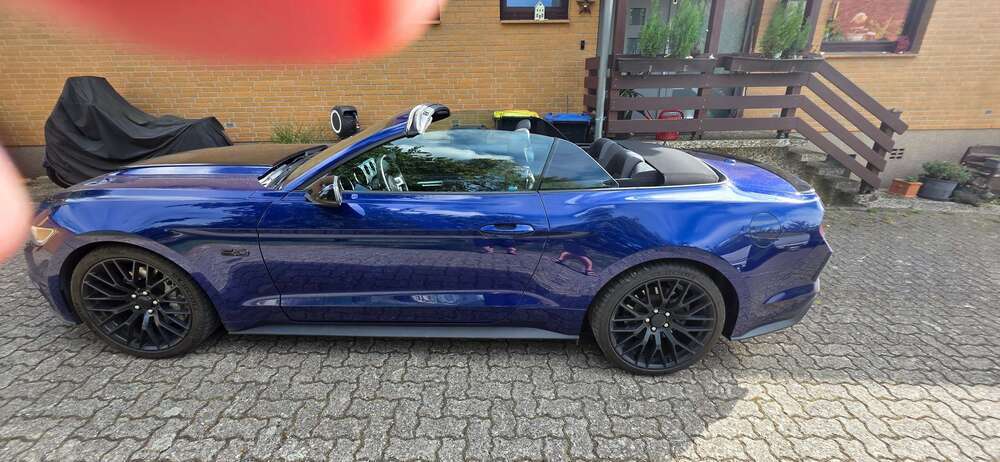 Ford Mustang 108.000 km 32.500 € Cremlingen 38162