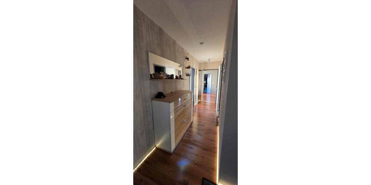 Dachgeschoßwohnung Braunschweig Lehndorf-Watenbüttel - 3.5 Zimmer, 80 m&sup2;, 295.000&euro; | Angebot:25842050