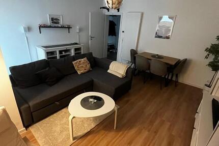 Charmante Wohnung mit Einbauküche, Balkon & Garage 2 zimmer