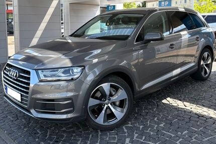 Audi Q7 190.000 km 30.400 &euro; Wolfsburg 38440