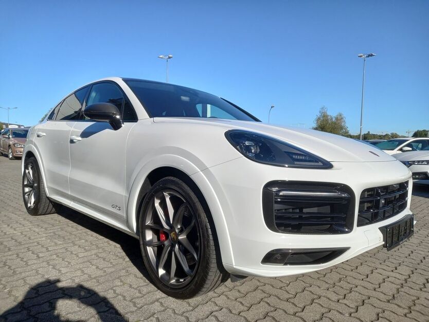 Porsche Cayenne 63.800 km 87.770 € Wolfsburg 38446